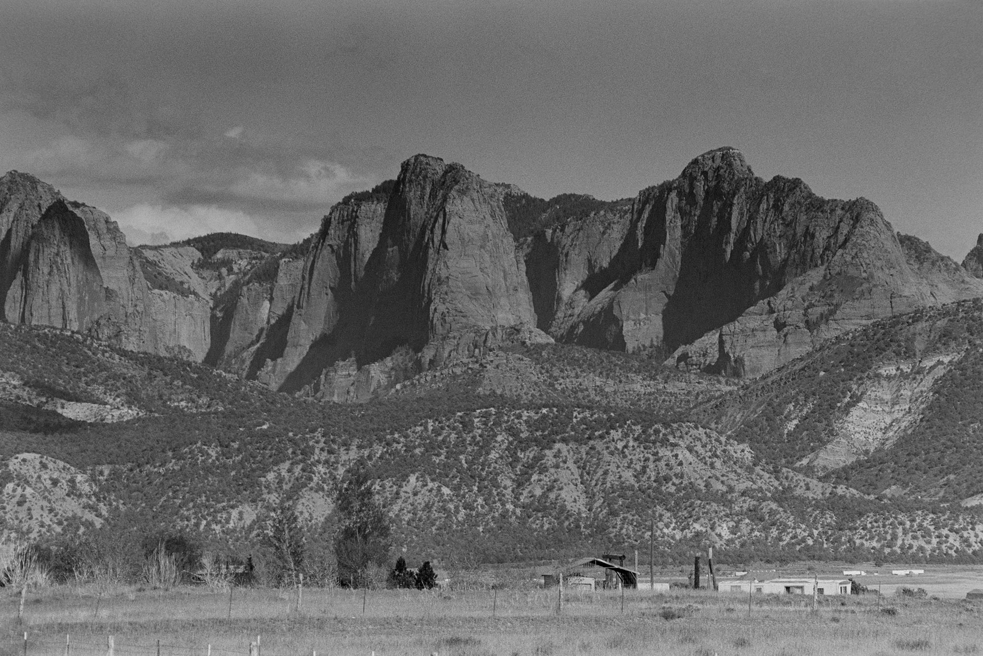 Classic Camera Review: Canon EOS Elan 7E - The Noisy Shutter